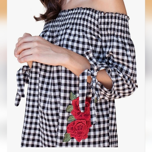 Gypsies & Moindust Gingham Off The Shoulder Floral Applique XL Black White - Picture 2 of 7